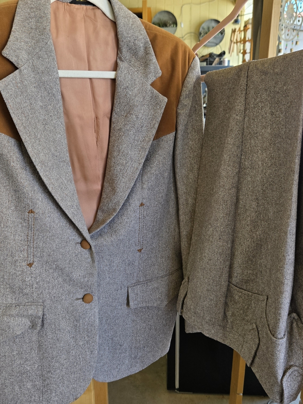 Two-Tone Wool Blend Blazer and Pants Set in Gray and Camel